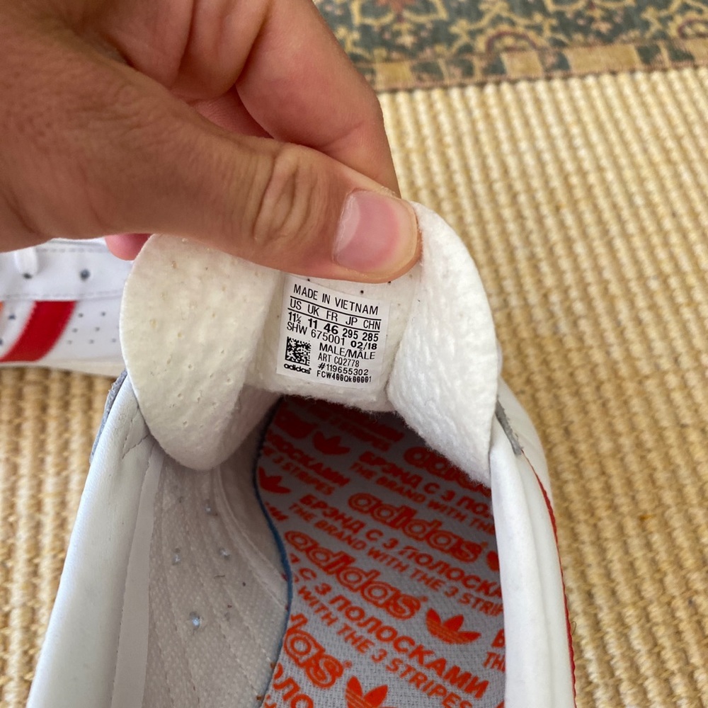 Adidas - Picture 5 of 6